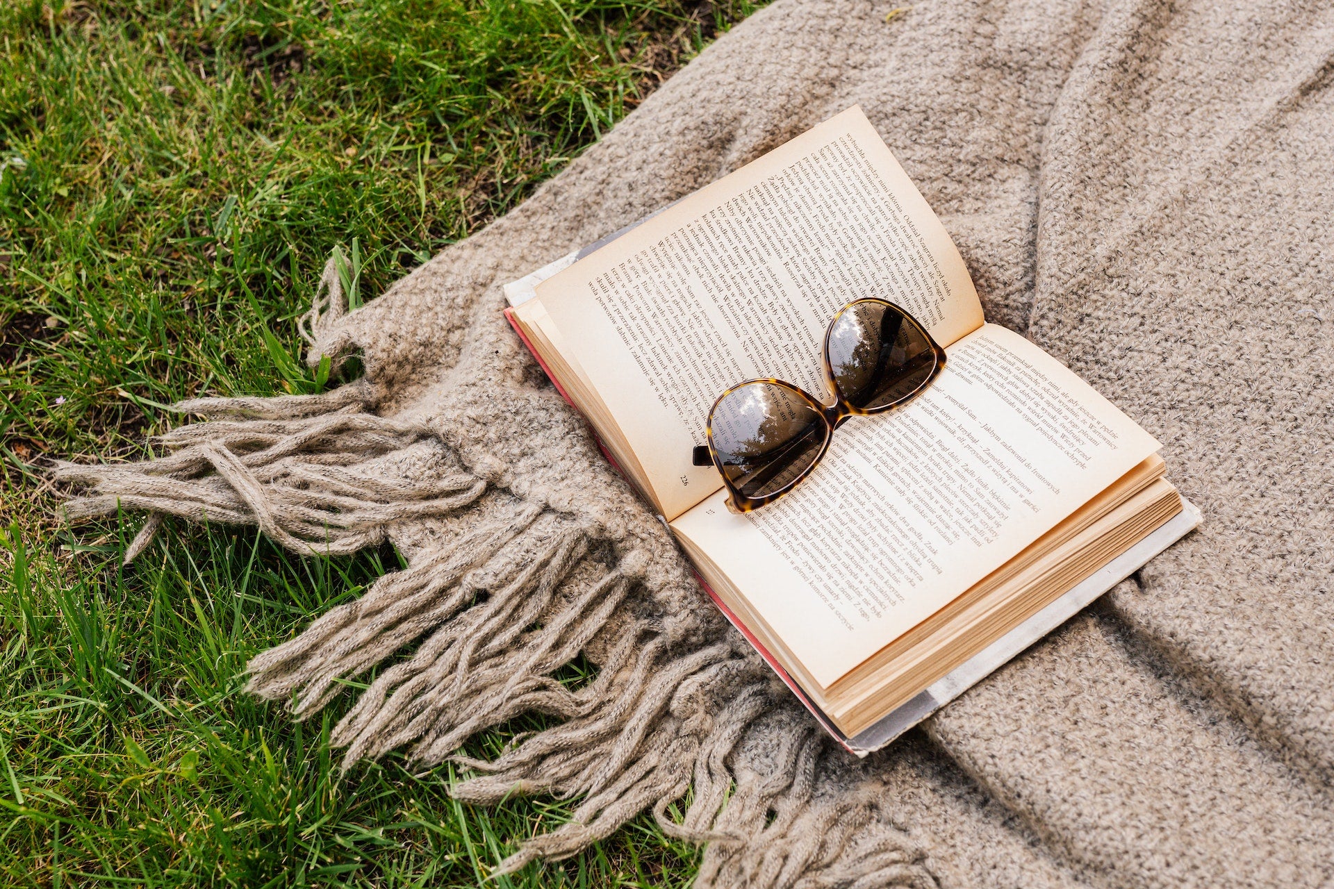 7 Books Thought Leaders Are Reading This Summer
