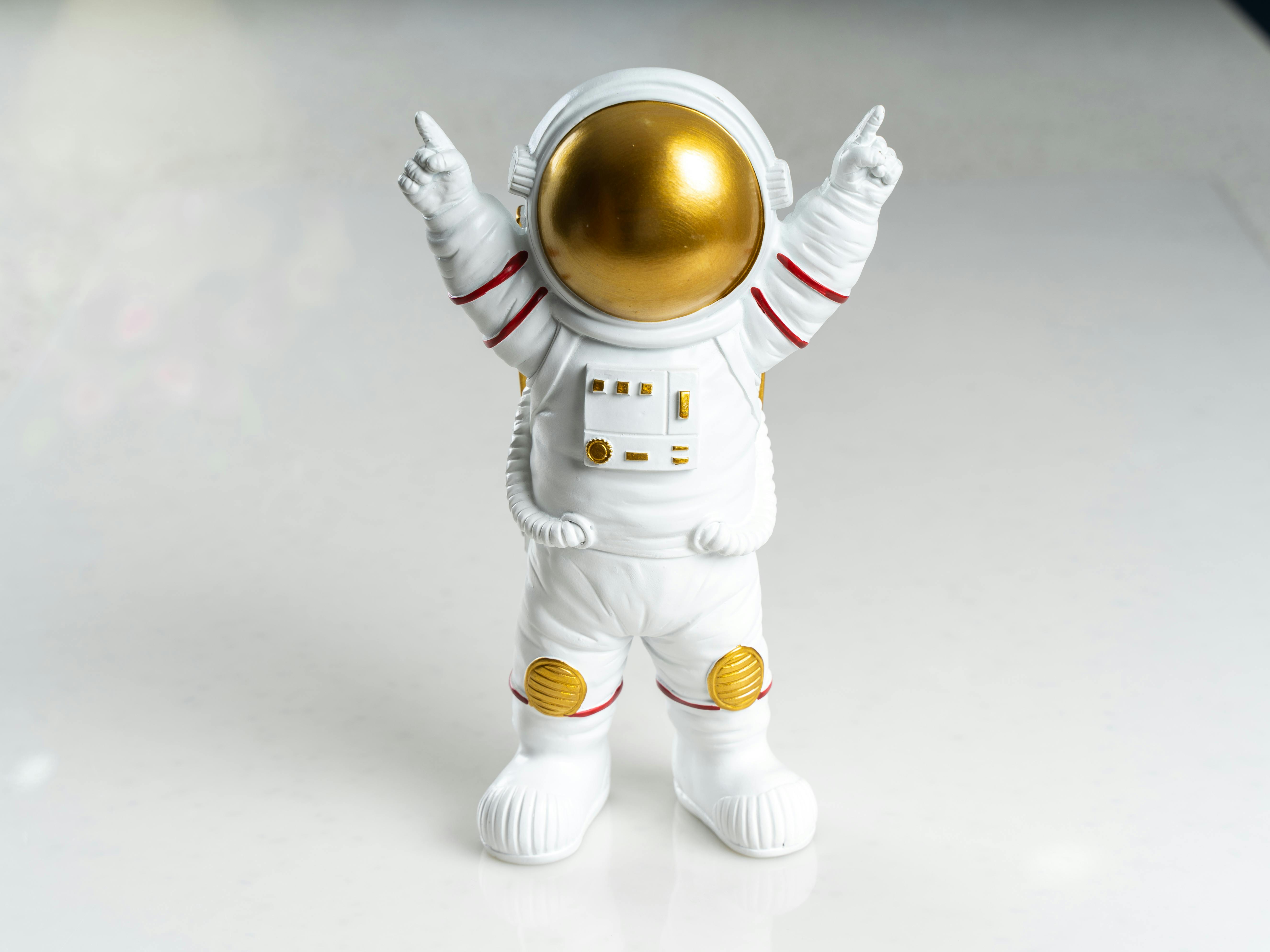 Space Aliens Everywhere