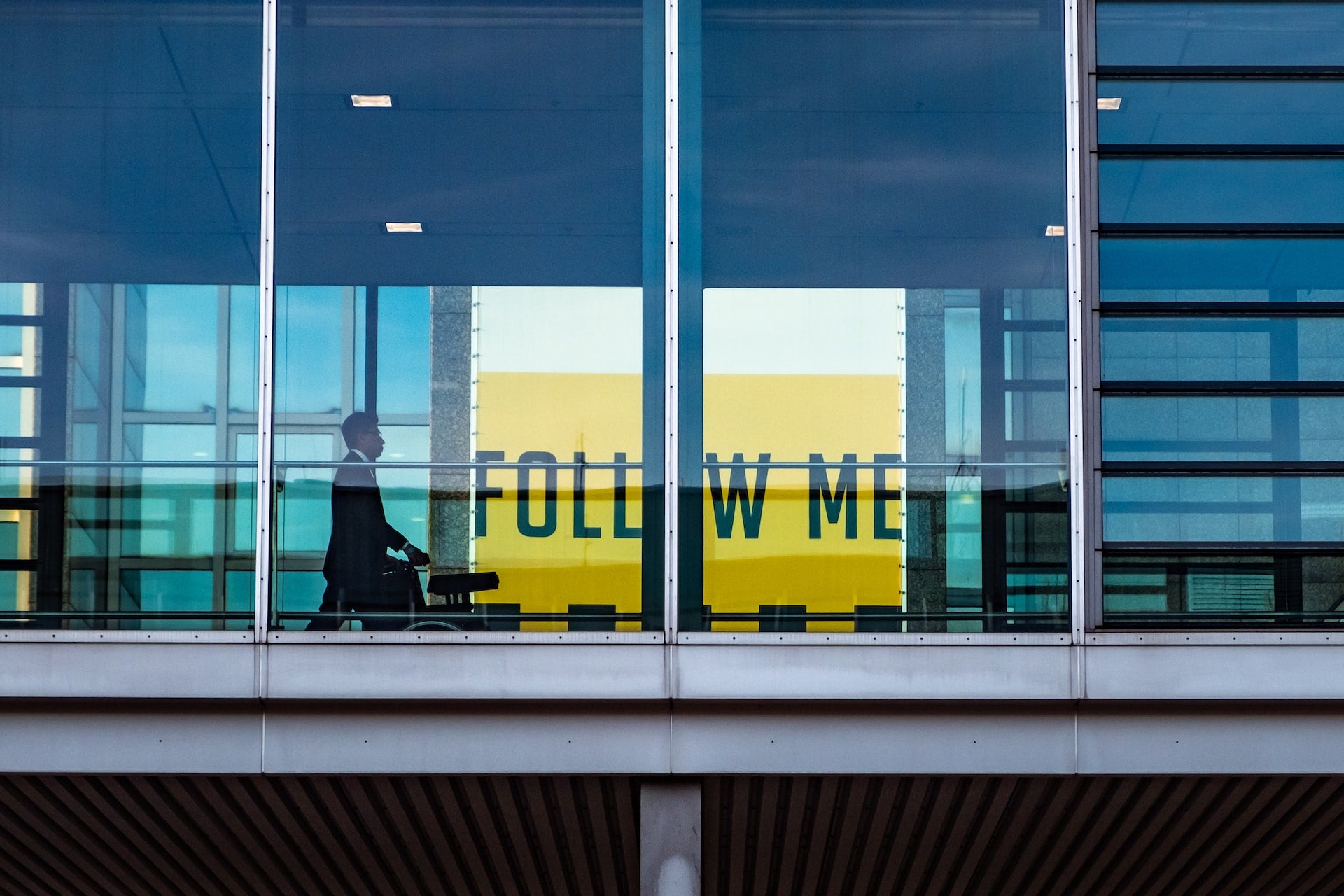 The Top 30 Business Thought Leaders To Follow